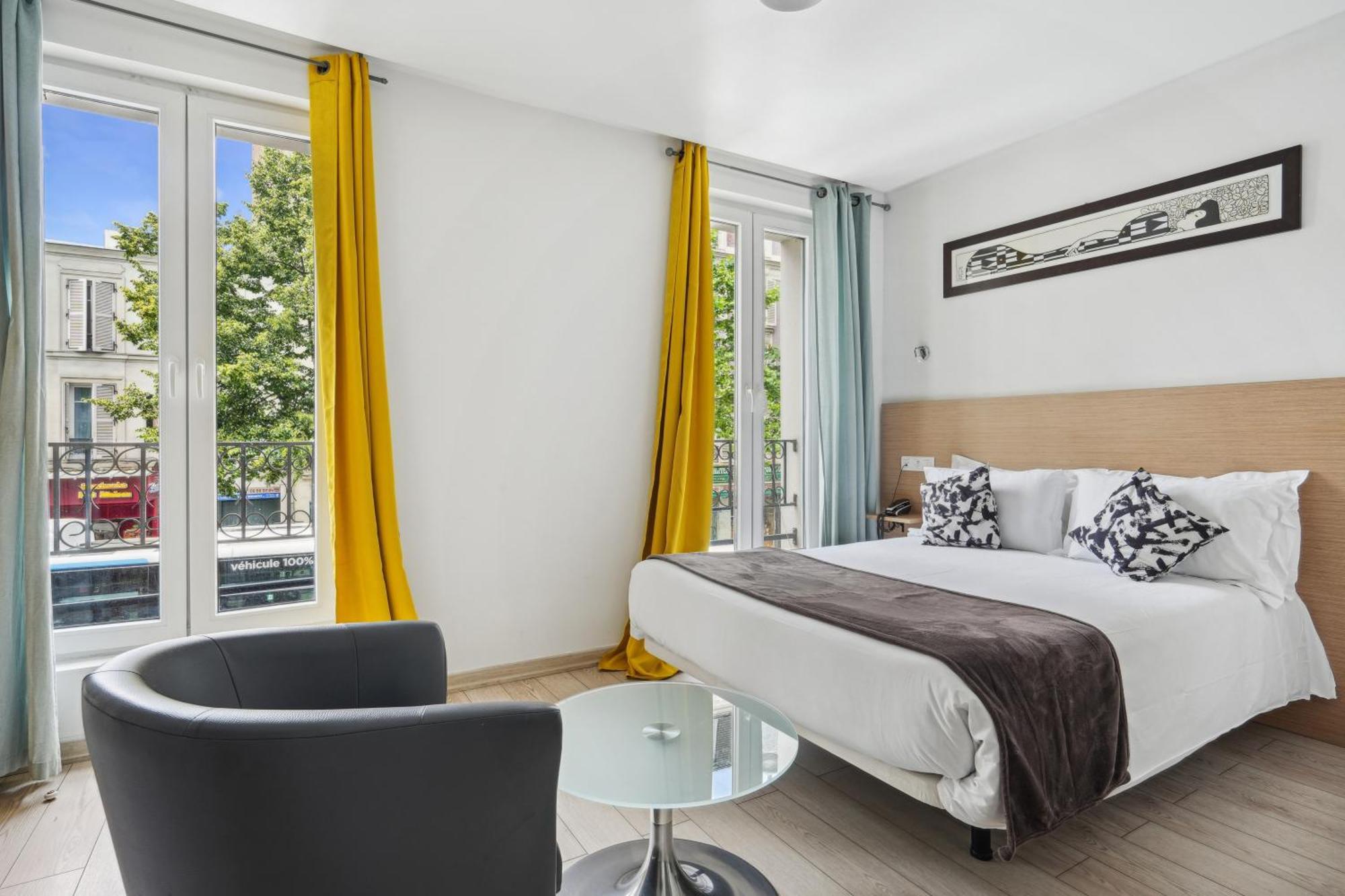 Le National Paris 3*