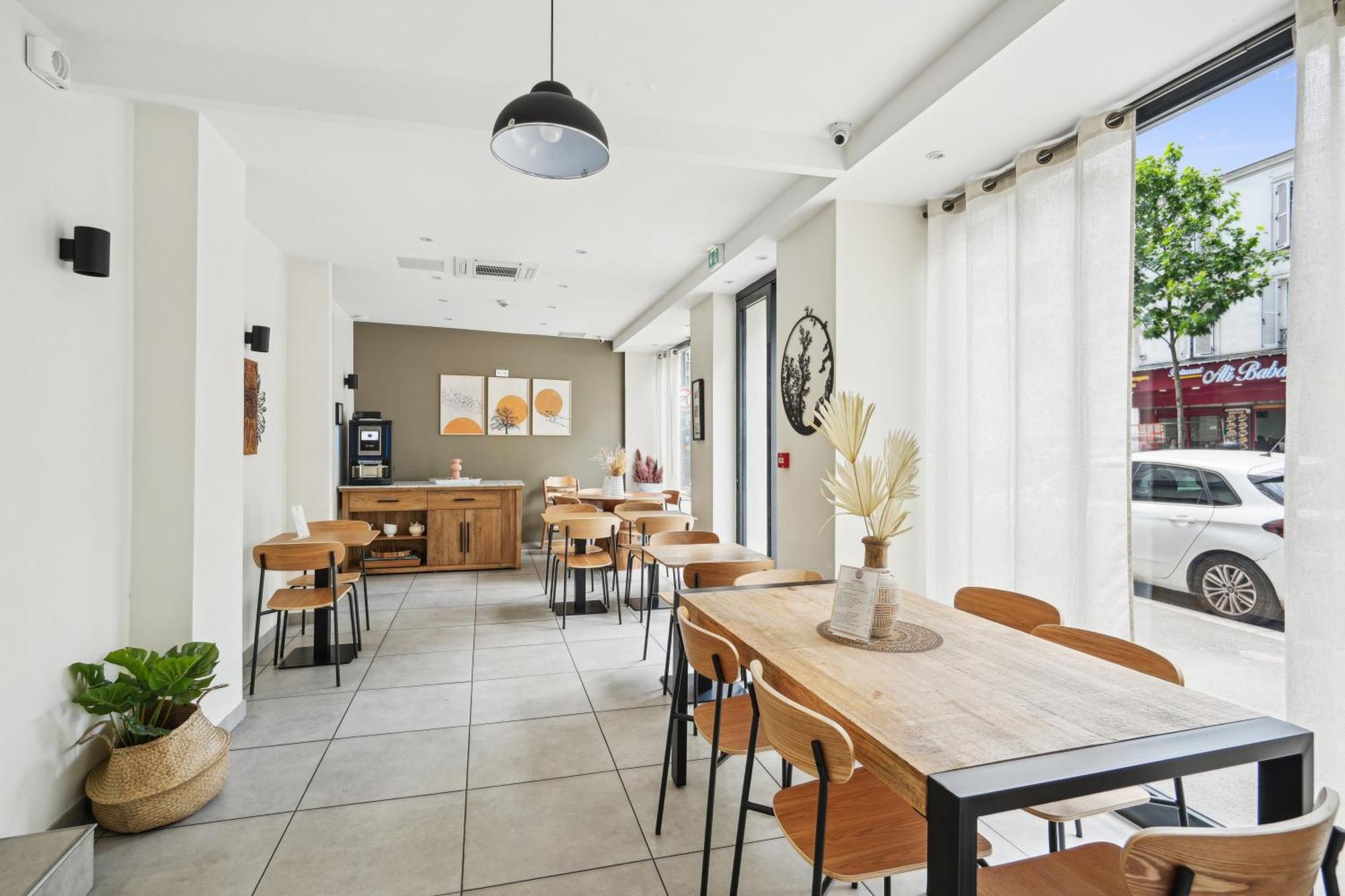 Le National Paris Hotel 3*